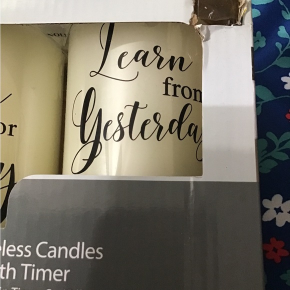 New with tags flameless candles with timer total set of three - Picture 6 of 7